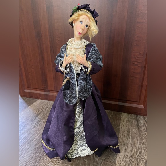 Vintage Jacqueline Kent Collection 21 inch tall or best offer - Picture 3 of 9